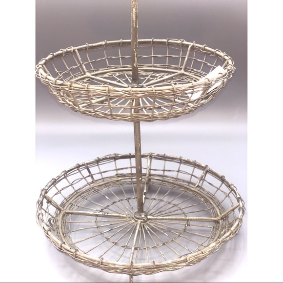 Vintage Heart Two Tier Serving Stand - Picture 9 of 14
